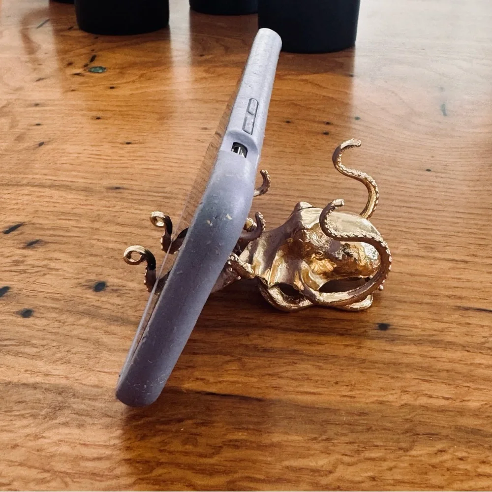 NWOT Gold Octopus phone stand, business cards, or photo easel, small